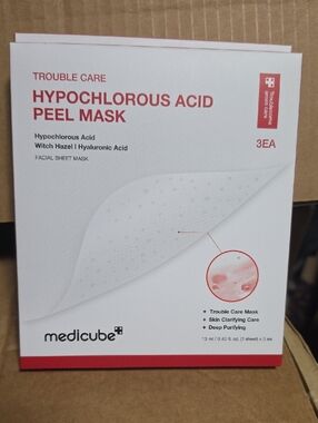 2 Packs Of Medicube Hypochlorous Acid Peel Mask - White & Red (3EA) With Spray